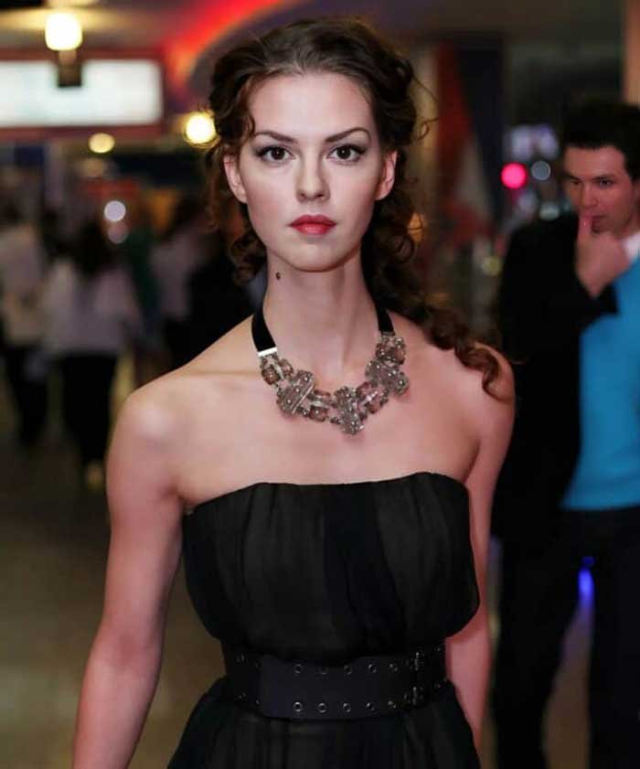 «От борьбы до надежды: невероятный путь Лянки Грыу и её сына Максима» 🌈✨